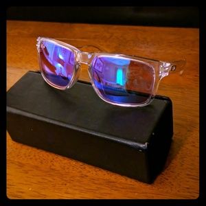 Oakley Holbrook. Clear/Polarized.